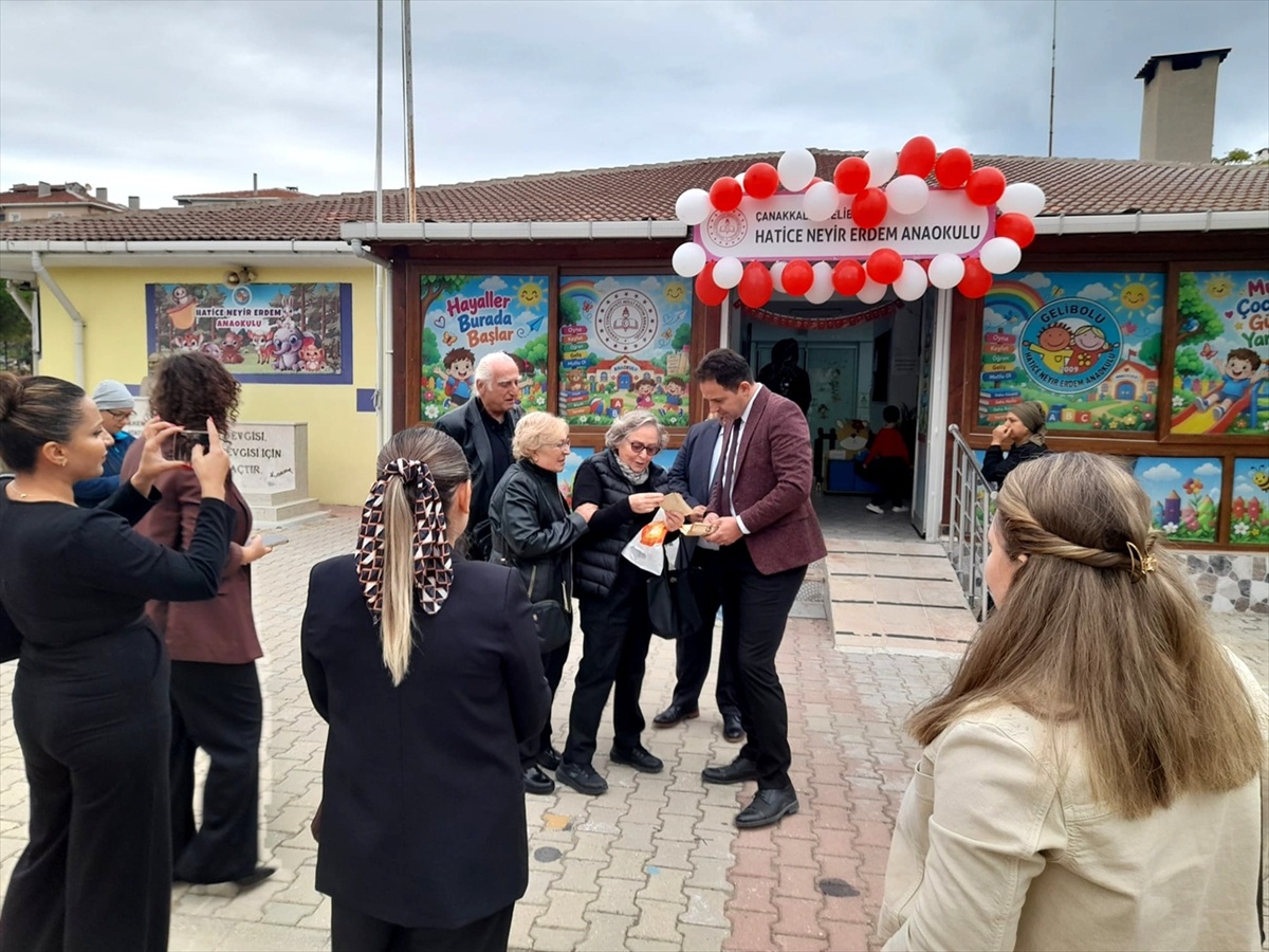 Gelibolu'da yanlış anılan anaokuluna Hatice Neyir Erdem'in adı verildi