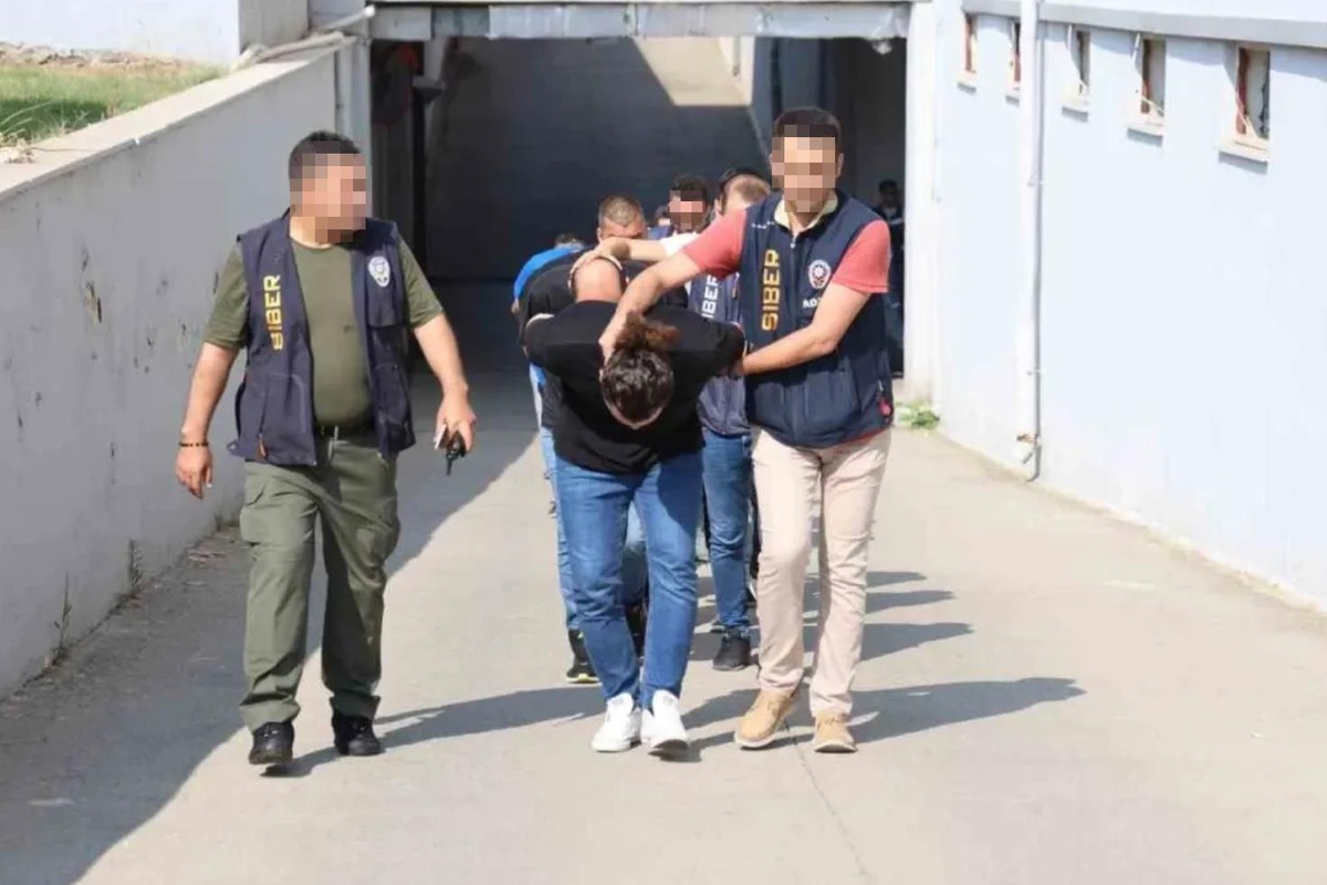 Yasa dışı bahis siteleri mercek altında! 3 yılda tam 4,1 milyar liralık işlem hacmine 30 gözaltı