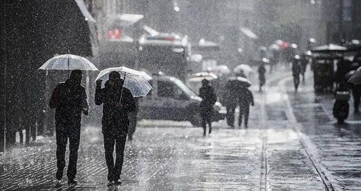 İstanbul'da okullar tatil mi? SON DAKİKA! 30 Eylül Çarşamba İstanbul'da okul var mı, yok mu? İstanbul Valiliği'nden fırtına uyarısı!