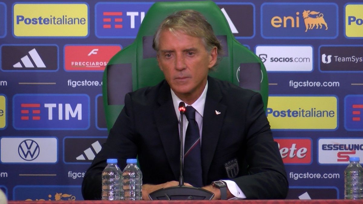 İtalya, Türkiye'yi 4-1 yendi, Mancini Türk futbolunu ve teknik direktörünü övdü