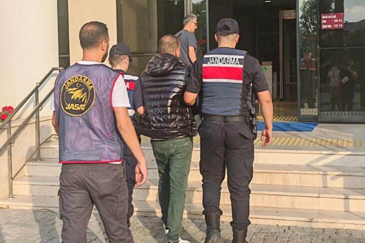 Tam 60 suçtan aranıyordu! Bu kez kaçamadı