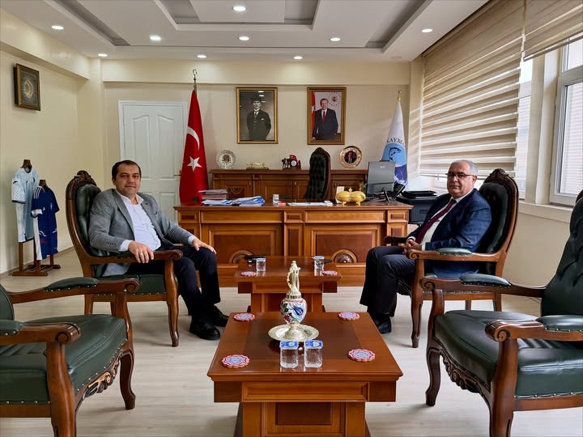 Keban Kaymakamı Onur ve İl Tarım Orman Müdürü Taşkesen tarım ve hayvancılığı görüştü