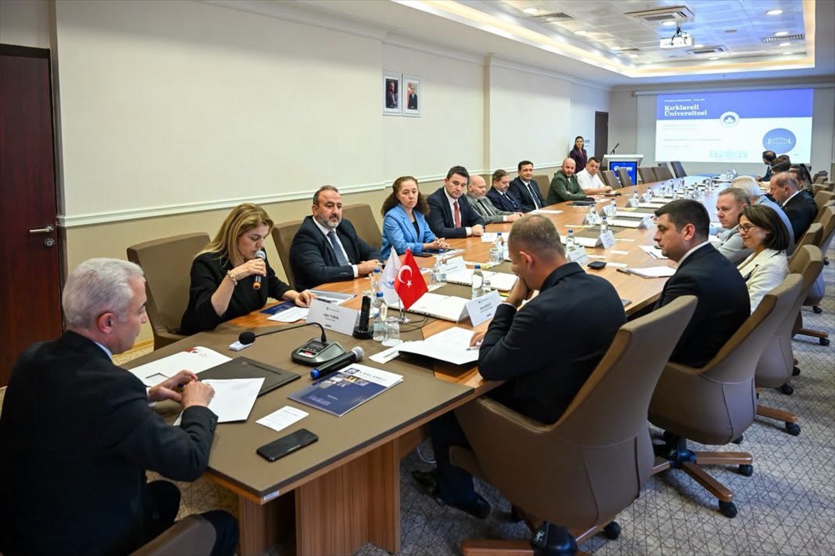 Kırklareli Üniversitesi Danışma Kurulu, Vali Turan başkanlığında toplandı