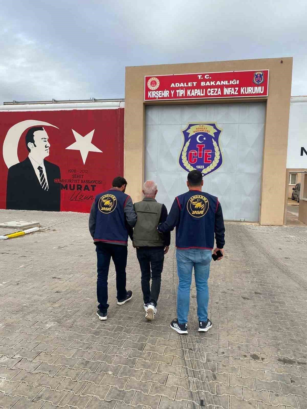 Kırşehir'de kesinleşmiş hapis cezasıyla aranan şahıs JASAT tarafından yakalandı