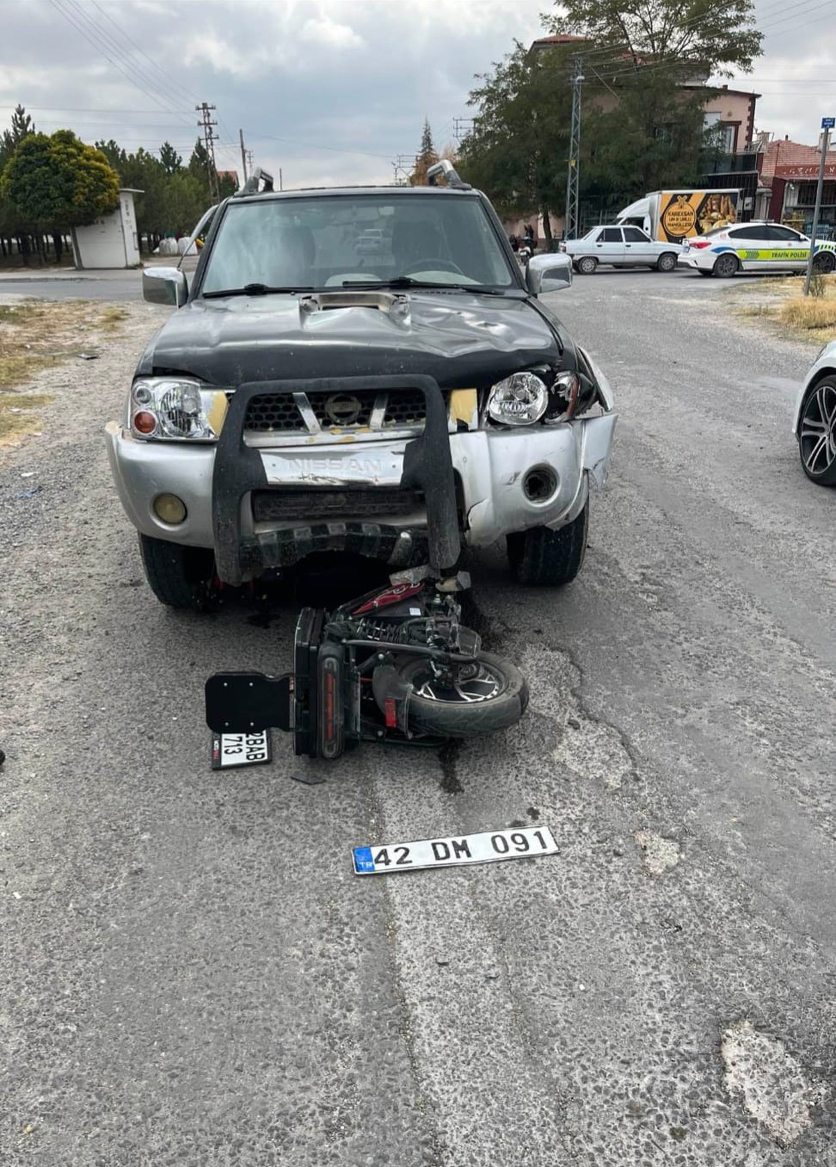 Konya Karapınar'da pikap ile motosiklet çarpıştı, 1 kişi yaralandı