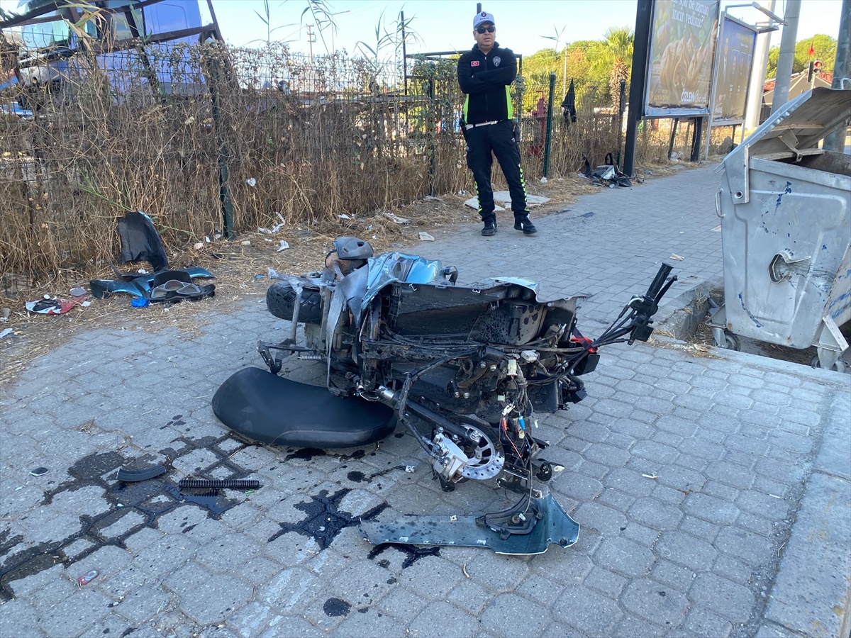 Nazilli'de iki motosikletin çarpıştığı kazada sürücüler yaralandı