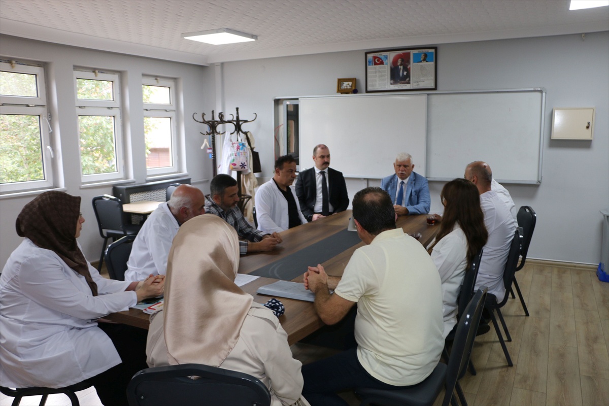 Of Milli Eğitim Müdürü Kabahasanoğlu, İhsan Karadeniz Ortaokulu'nda 8. sınıflara seslendi