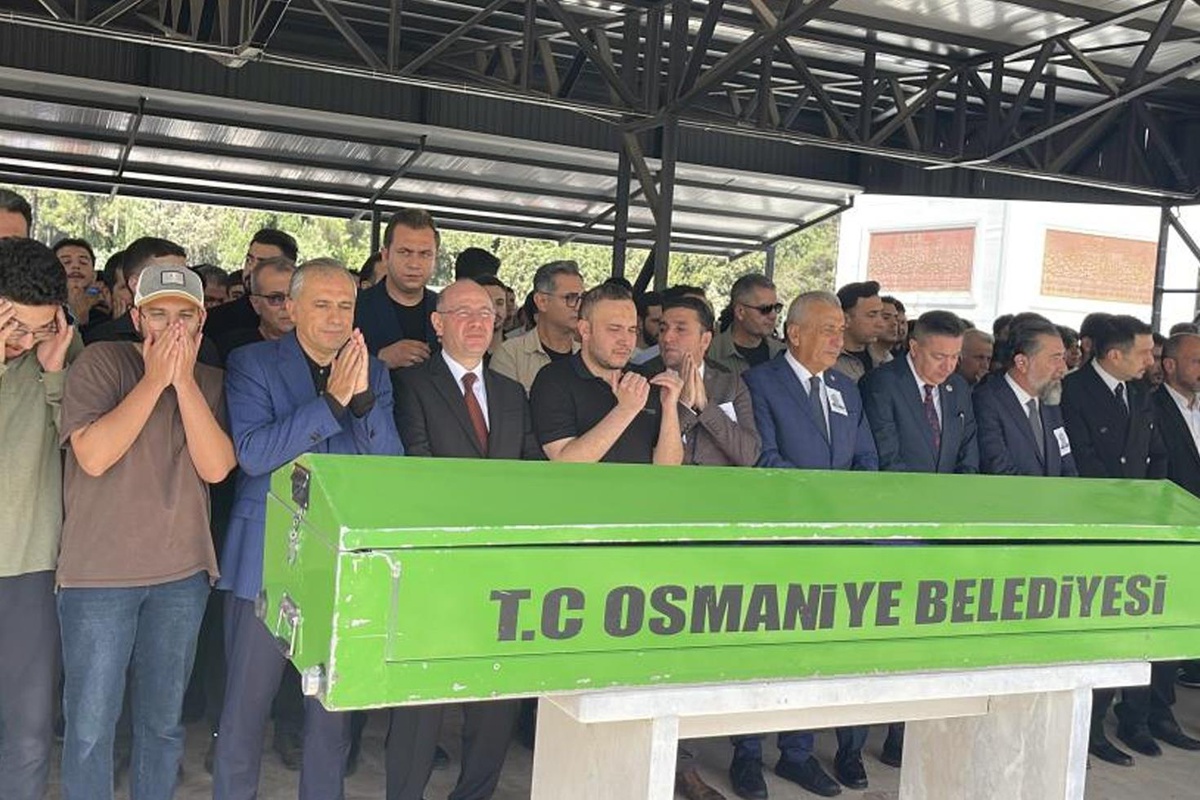 Mehmet öğretmene son görev! Cenazesinde gözyaşları sel oldu