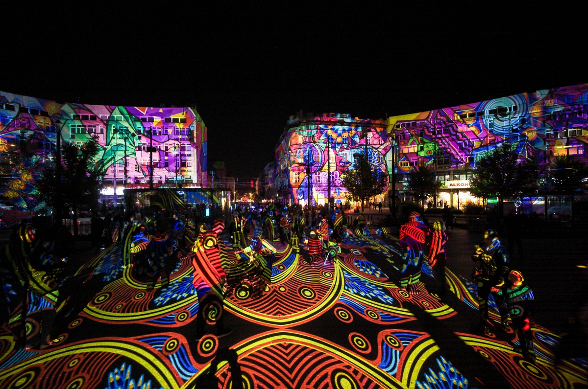 Polonya'nın Lodz kentinde 16. Light Move Işık Festivali Hayaller temasıyla düzenlendi