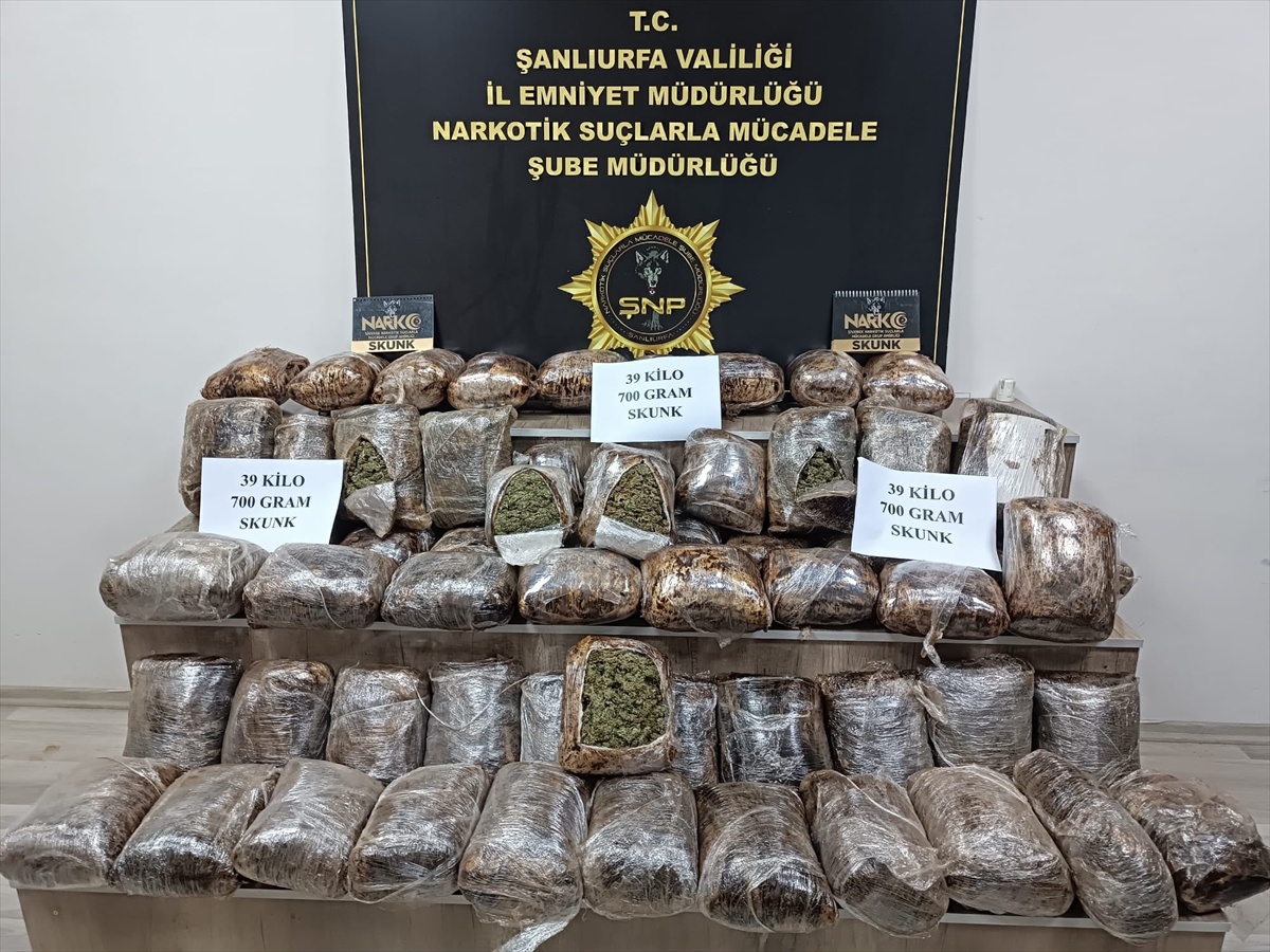 Şanlıurfa'da otobüs bagajında 39 kilo 700 gram sentetik uyuşturucu ele geçirildi
