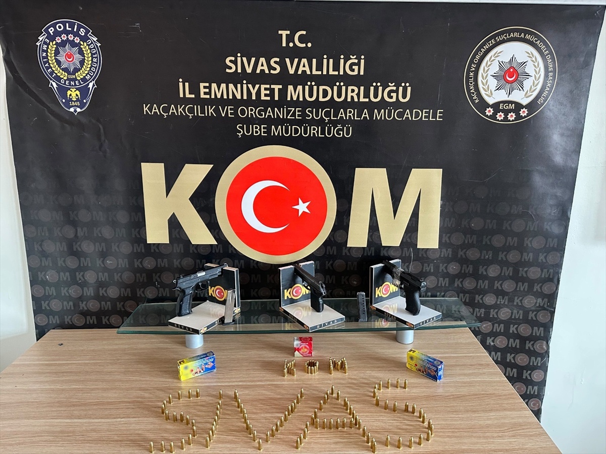 Sivas merkezli 4 ildeki silah operasyonunda 11 şüpheliden 2'si tutuklandı