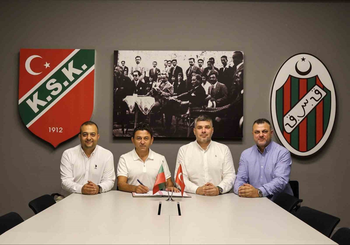 TFF 3. Lig 2. Grup ekibi Karşıyaka, teknik direktörlüğe Zafer Uysal'ı getirdi