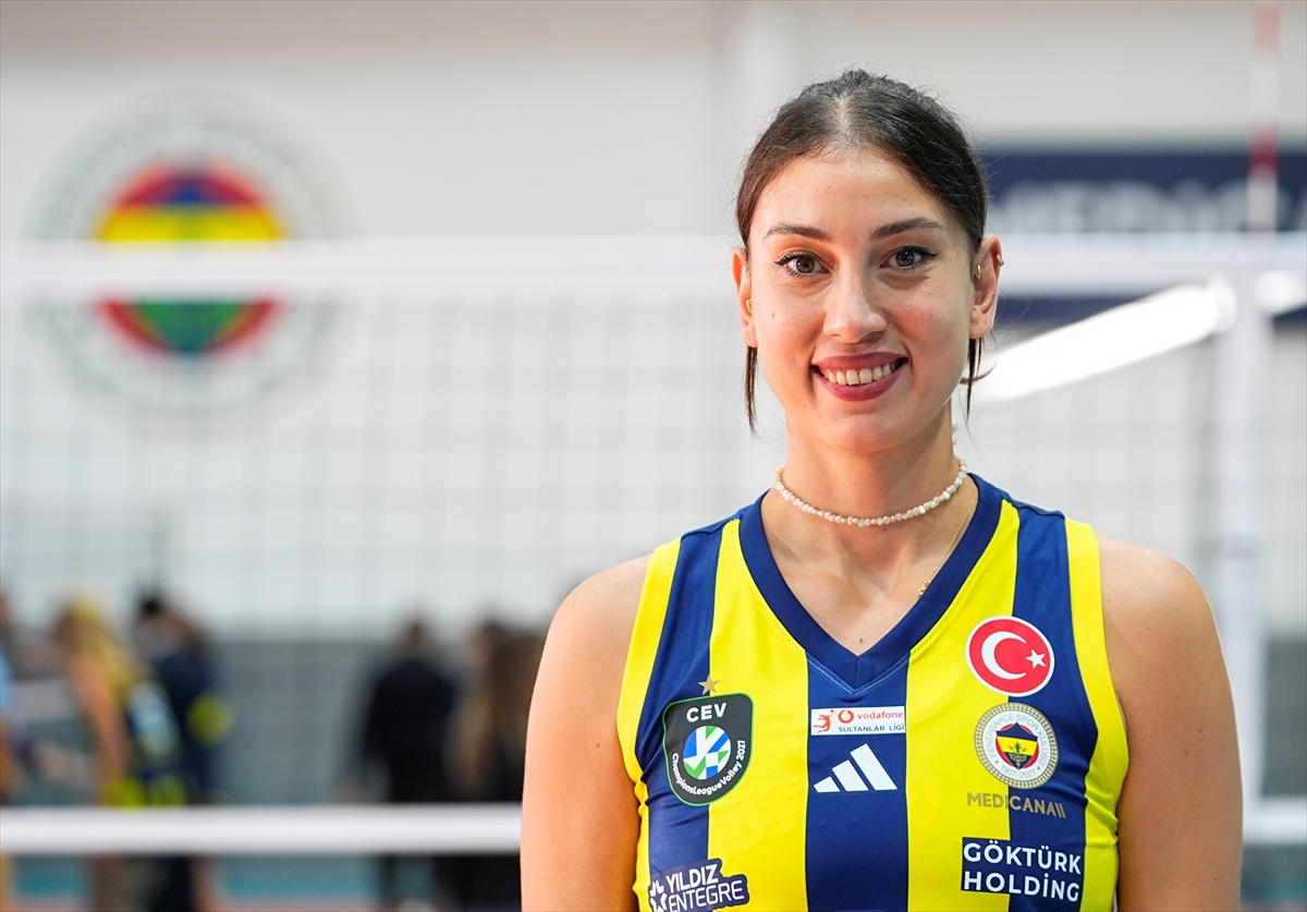 Arelya Karasoy Koçaş ve Kübra Akman, Fenerbahçe Medicana'nın kupa hedefini anlattılar