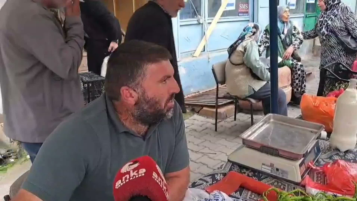 Artvin pazarında esnaf ve emekli, yakıt zamlarının sofraya yansımasına dert yandı