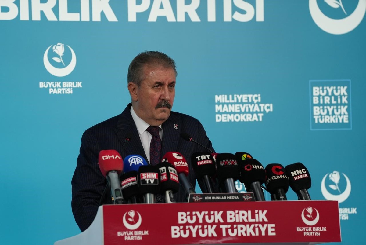 BBP lideri Destici, fon zararlarının vurgunculardan karşılanmasını istedi