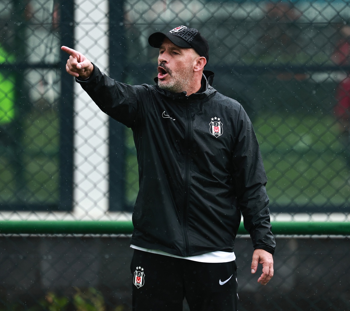 Beşiktaş, Kocaelispor maçı hazırlığını sürdürdü, Vlahovic takımdan ayrı çalıştı
