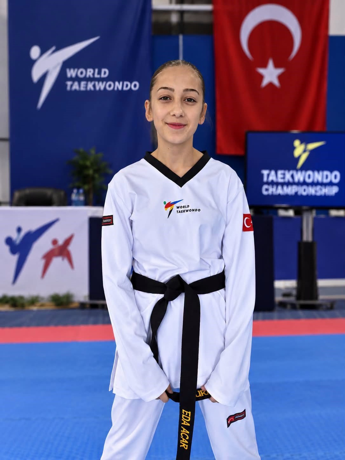 Bilecikli taekwondocu Eda Acar, Avrupa Taekwondo Turnuvası'nda bronz madalya kazandı