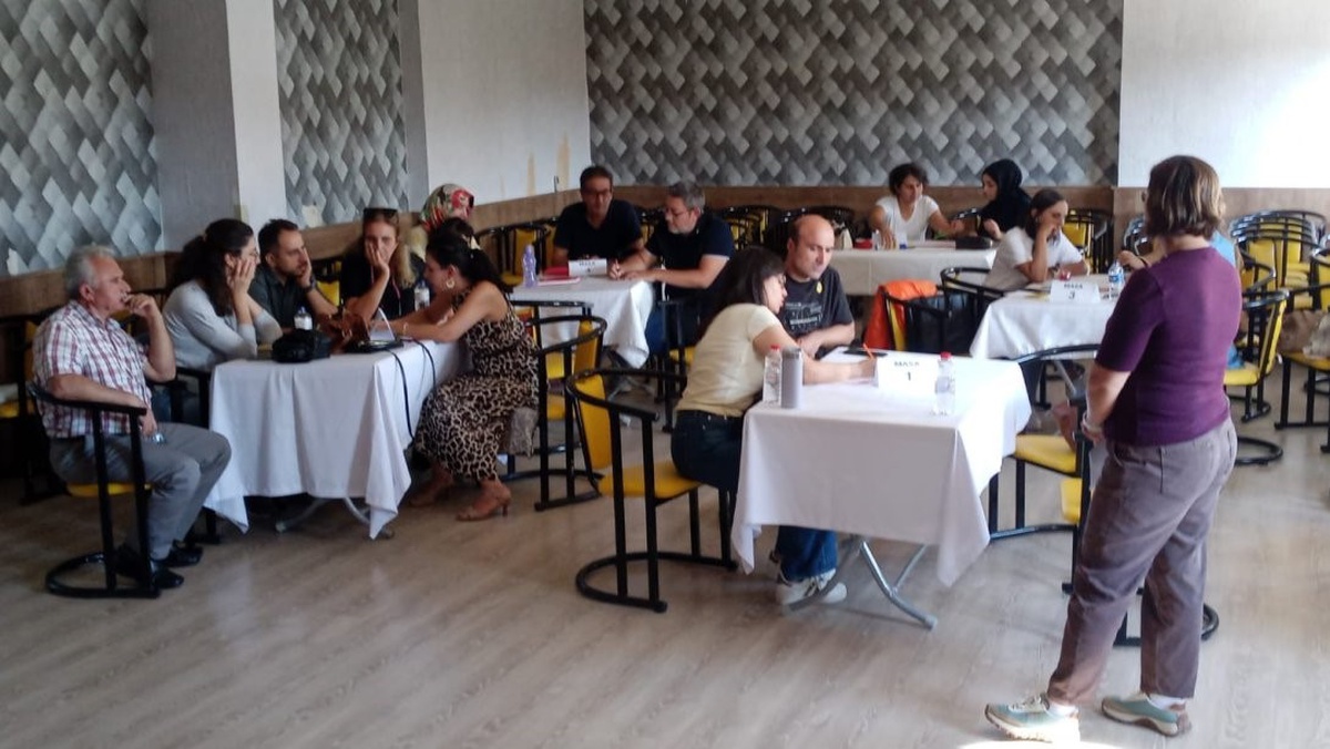 Burhaniye'de Harezmi Eğitim Modeli eğitimi 39 öğretmenle başladı, 30 saat sürecek