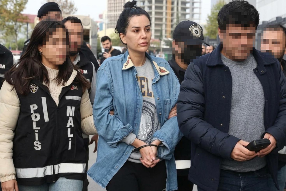 Dilan Polat Cumhurbaşkanına hakaret suçlamasıyla gözaltına alındı