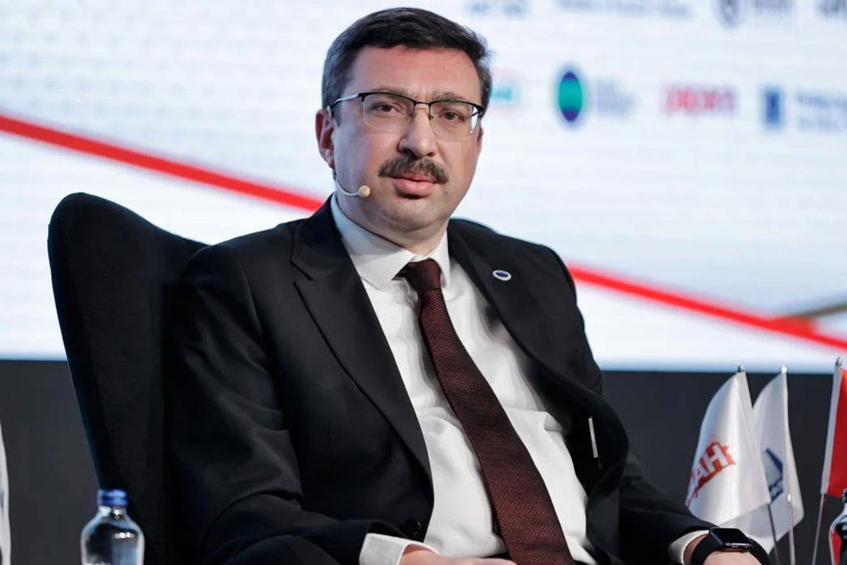 Eski SPK Başkanı İbrahim Ömer Gönül, fon soruşturmasında 'şüpheli' sıfatıyla ifade verdi