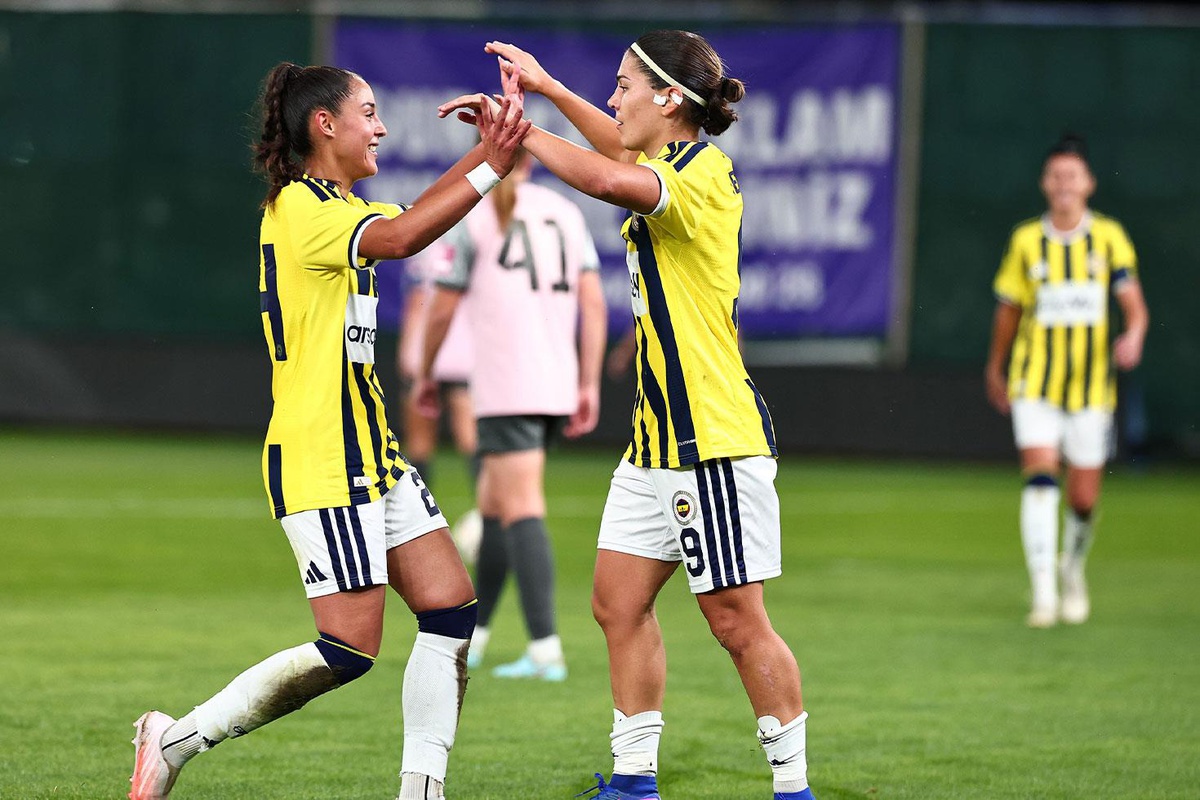 Fenerbahçe, UEFA Kadınlar Avrupa Kupası'nda son 16 turuna yükseldi