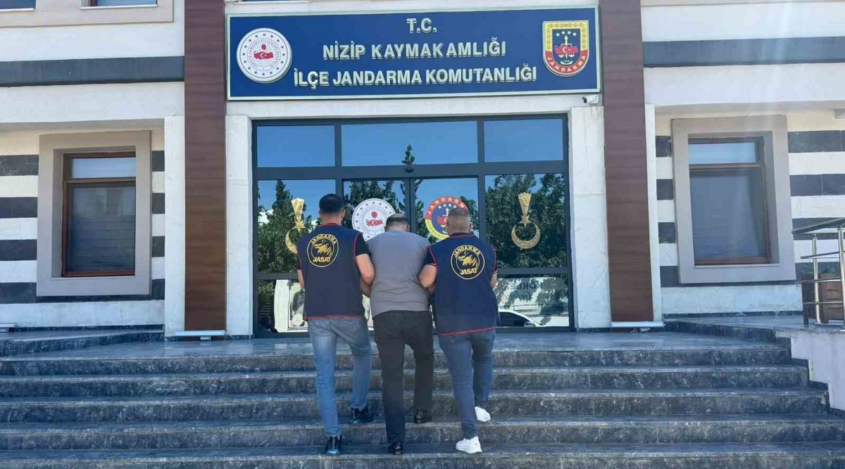 Gaziantep Nizip'te 16 yıl kesinleşmiş cezayla aranan şahıs yakalanıp tutuklandı