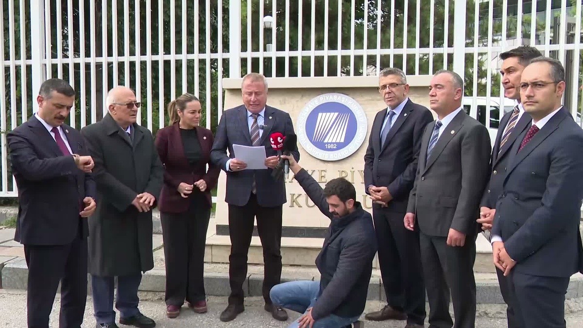 İYİ Parti, fon krizinde ihmali olan kamu görevlilerine suç duyurusu yaptı
