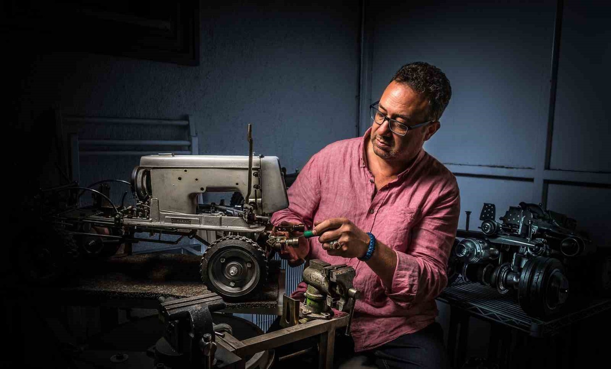 İzmir Menderes'te tasarımcı Demirbaş, ileri dönüşüm müzesi kurmayı hedefliyor