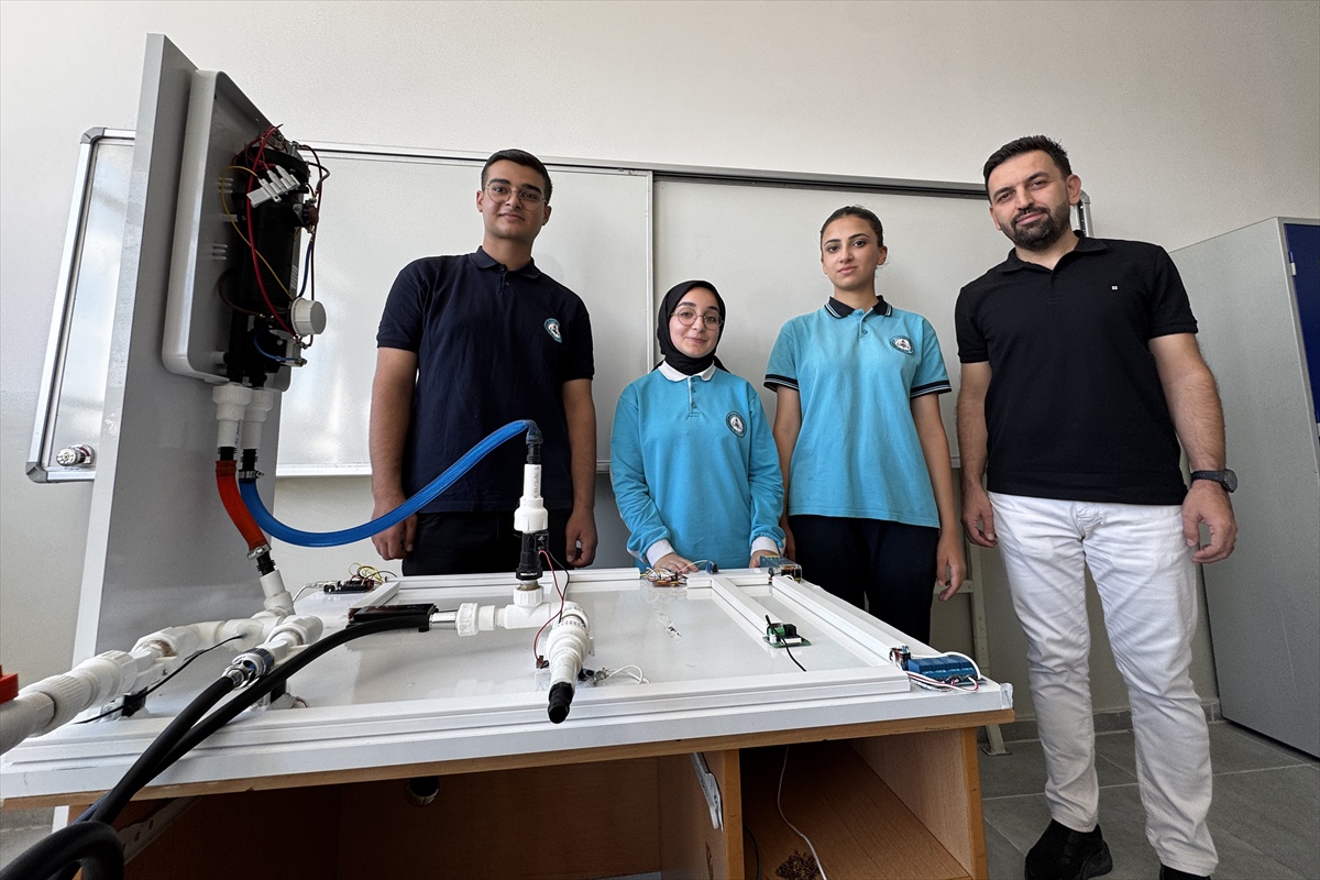 Kebanlı 3 lise öğrencisi su projesiyle dünya finaline kalarak 25 bin dolar kazandı