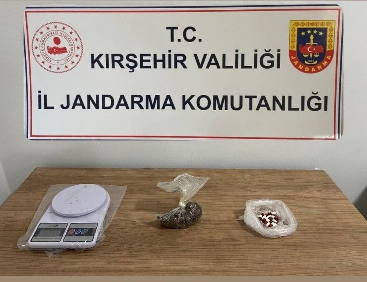 Kırşehir Kaman'da operasyonda 55 gram uyuşturucu ve hassas terazi ele geçirildi