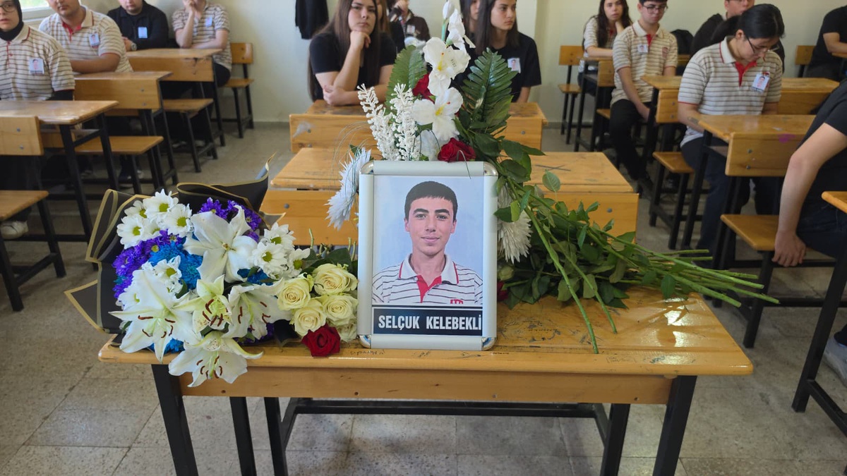 Kozan'da kazada ölen 17 yaşındaki Selçuk Kelebekli için okulunda dua edildi