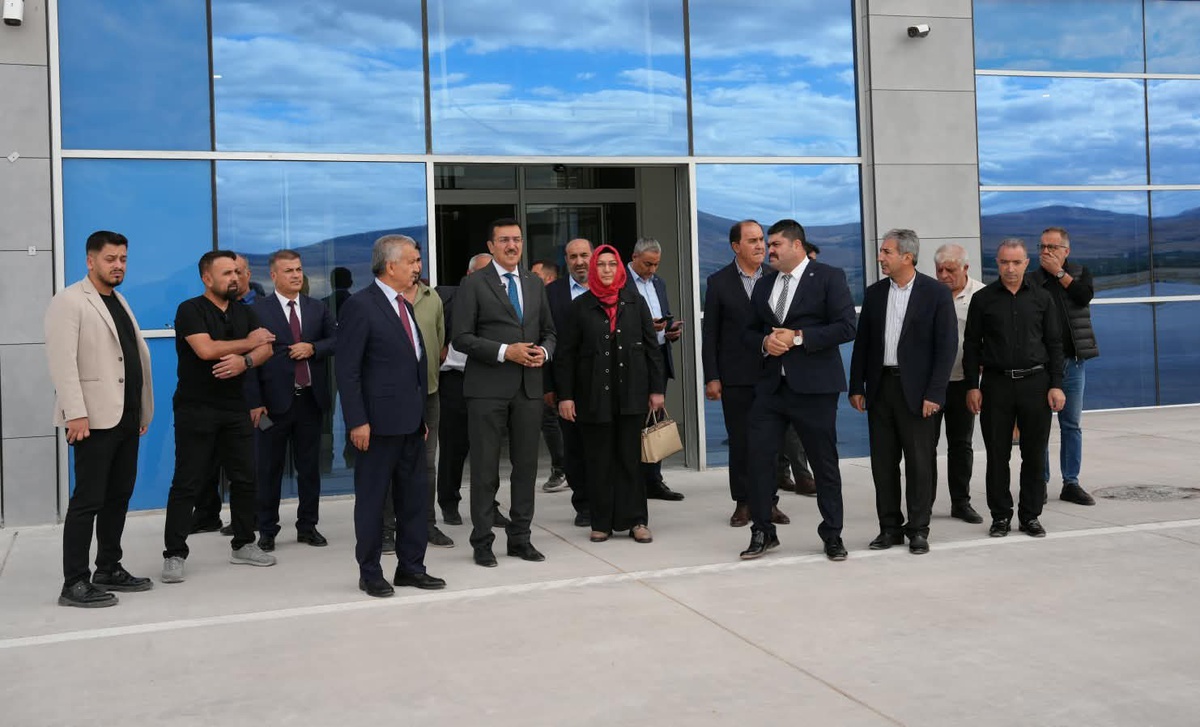 Malatya Havalimanı'nda yeni terminal 13 uçak kapasitesiyle yolcu kabulüne başladı