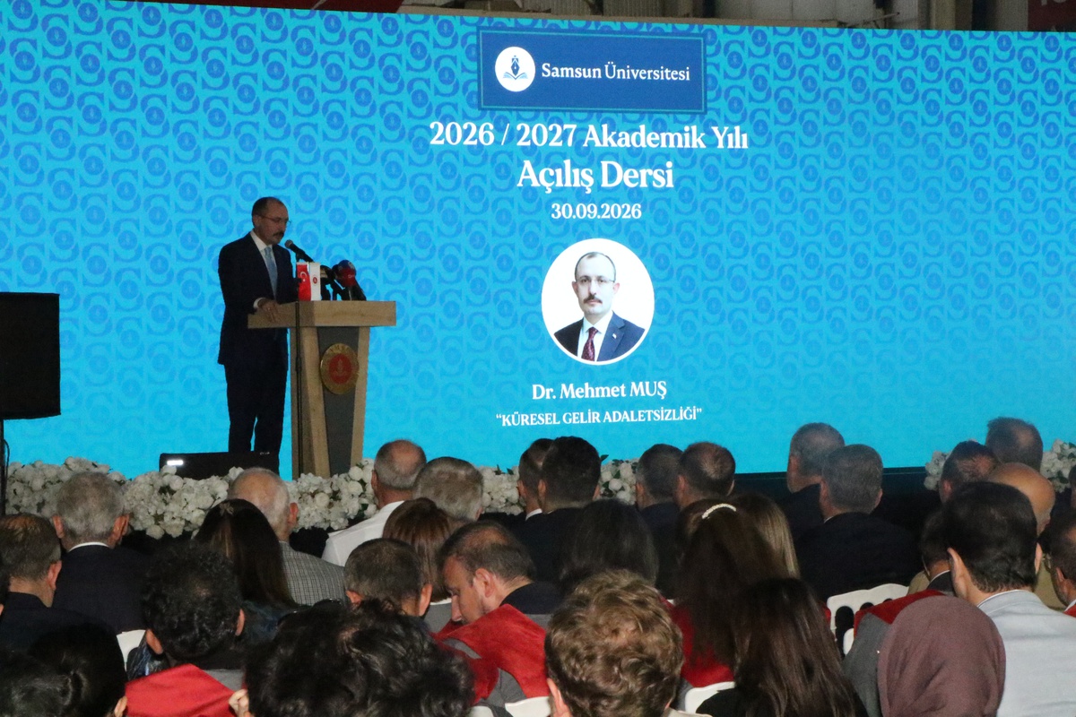 Mehmet Muş, SAMÜ'de gelir adaletsizliğini anlattı, fahri doktora aldı