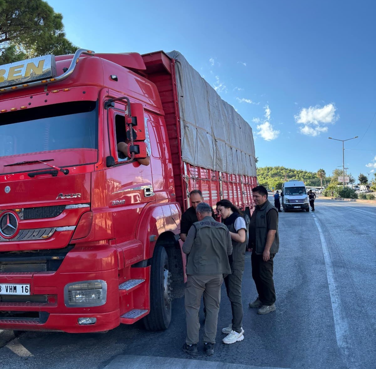 Mersin Silifke'de orman suçlarına karşı yol kontrolü yapıldı