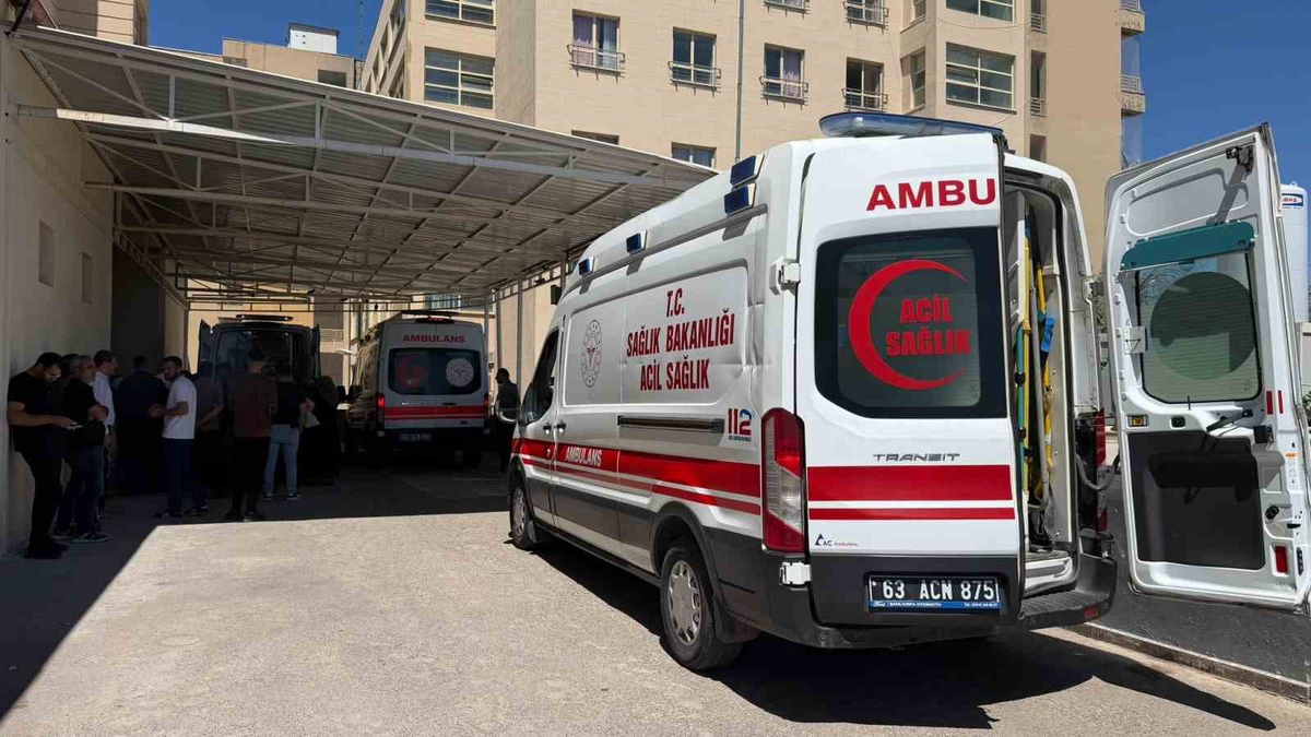 Şanlıurfa Siverek'te yolu geçmeye çalışan 11 yaşındaki çocuğa otomobil çarptı