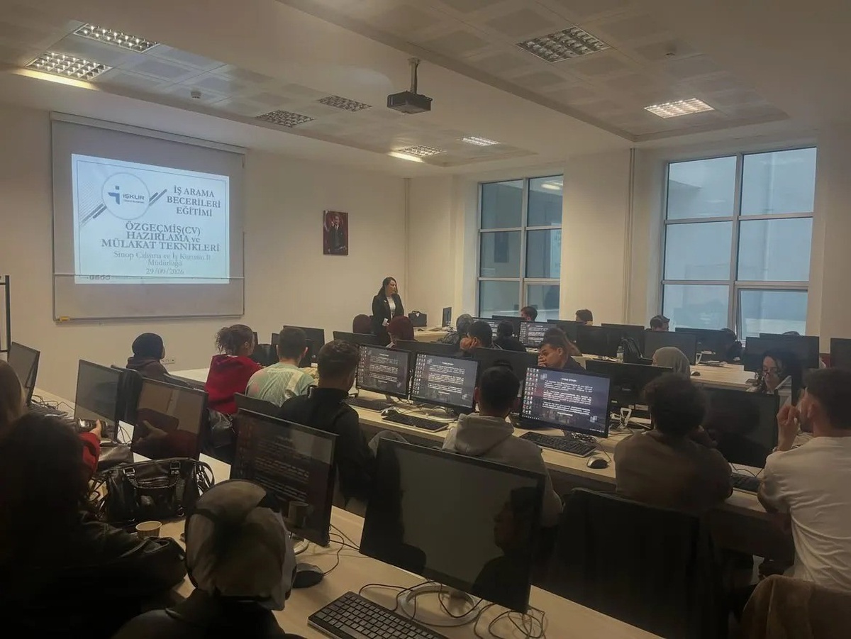 Sinop'ta üniversitelilere CV hazırlama ve iş arama eğitimi verildi