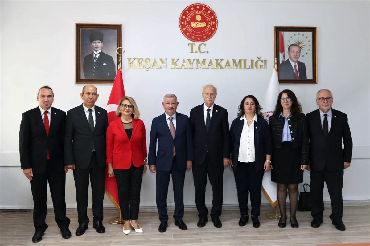 Trakya Üniversitesi Rektörü Hatipler, Keşan Kaymakamı Mercan'ı makamında ziyaret etti