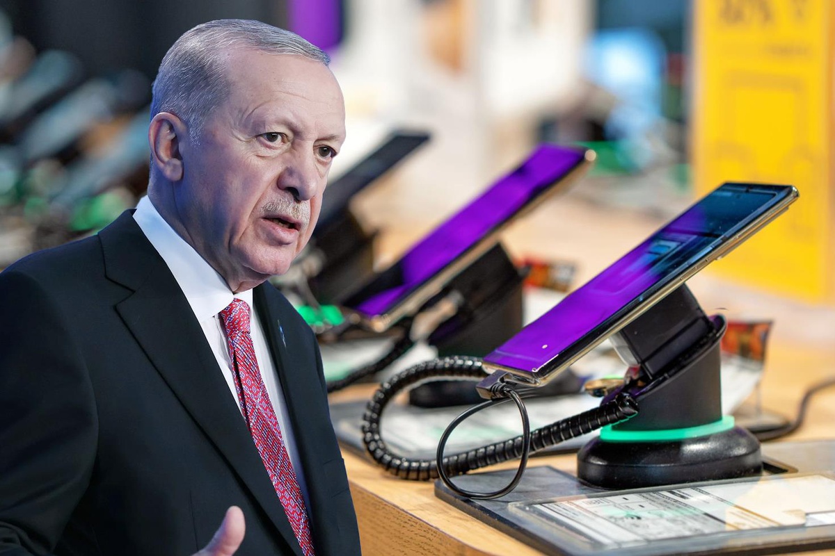 Yerli telefonun ismini Erdoğan belirleyecek! 5 seçenek sunulacak