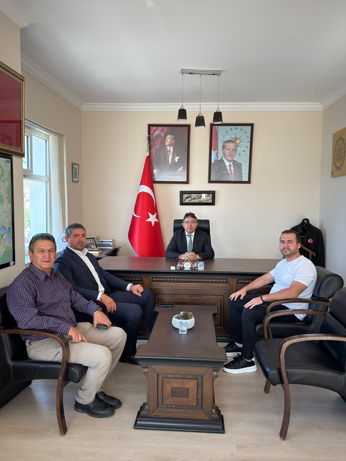 AK Parti heyeti, Marmaris Kaymakamı Kaya ile Hisarönü projelerini görüştü