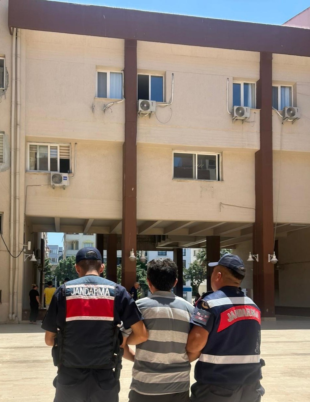 Aliağa'da 5.5 milyon liralık kablo hırsızlığı olayında 1 şüpheli tutuklandı