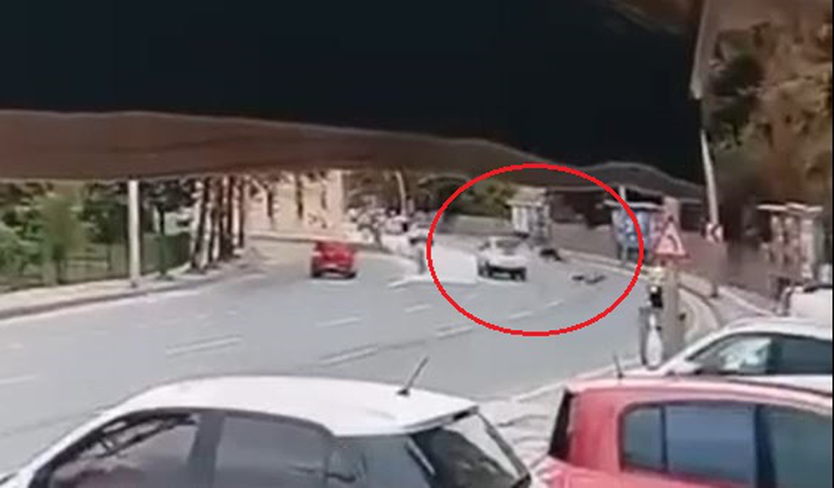 Ankara Keçiören'de otomobil elektrikli bisiklete çarptı, bisikletli ağır yaralandı