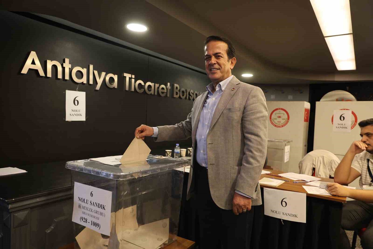 Antalya Ticaret Borsası seçiminde 45 meslek komitesi üyesi belirlendi