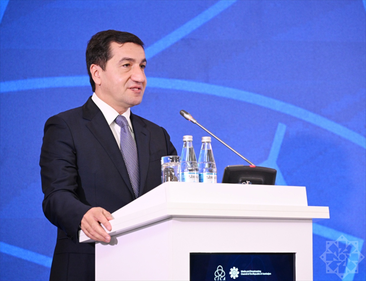 Azerbaycan Cumhurbaşkanı Aliyev, CICA Medya Forumu'nda medyada güven vurgusu yaptı