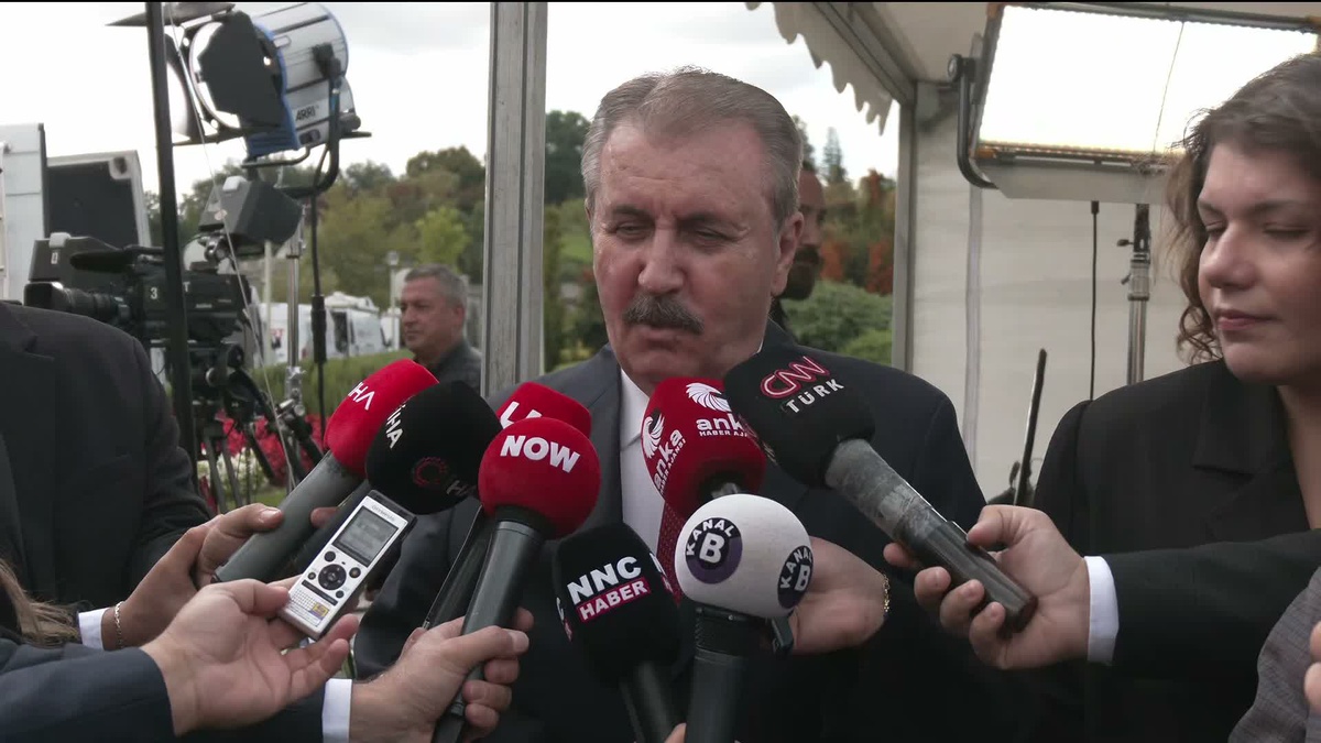 BBP'li Destici, fon krizinde borsanın bir an önce toparlanması gerektiğini söyledi