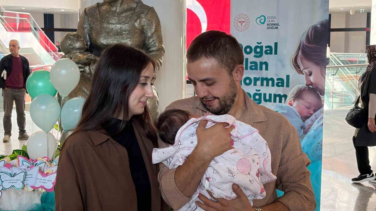 Bilkent Şehir Hastanesi'nde normal doğum standı açıldı, yılda 14 bin doğum yapılıyor