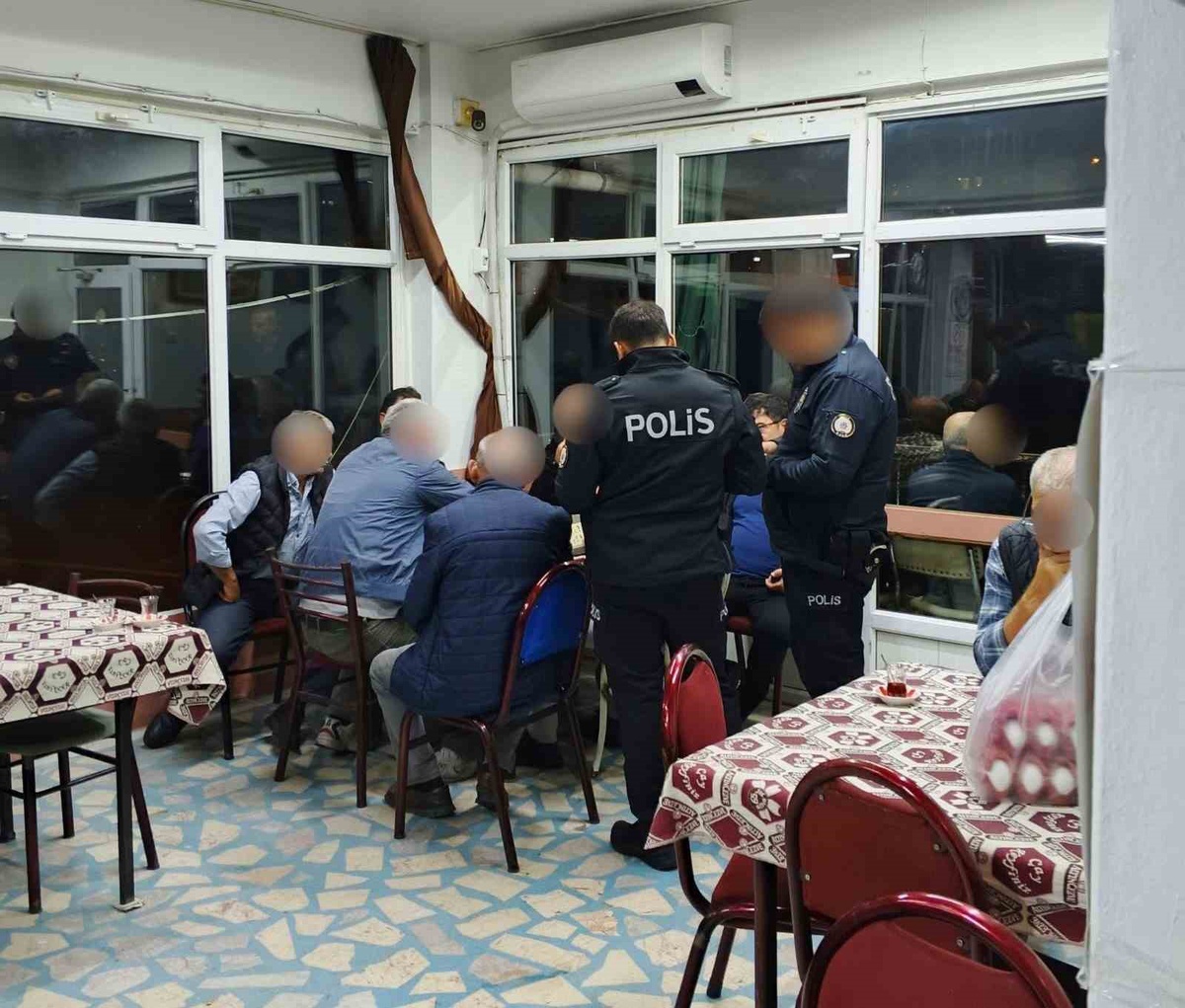 Bursa Yıldırım'da 300 polisle denetimde 7 işletmeye işlem uygulandı