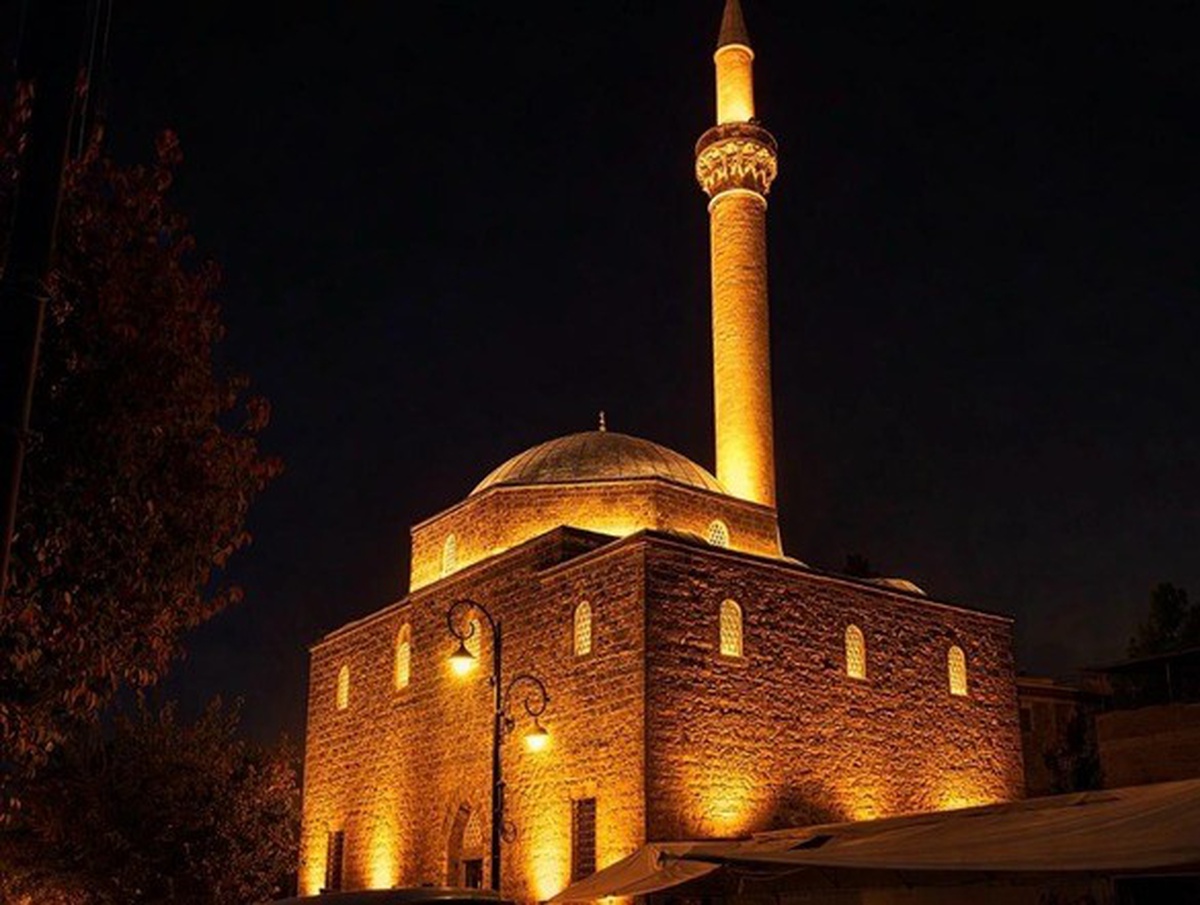 Diyarbakır ve Bingöl'de 6 cami 2 Ekim'de yeniden ibadete açılacak