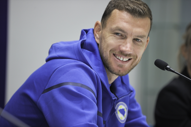 Edin Dzeko, Bosna Hersek milli takımından ayrılıyor