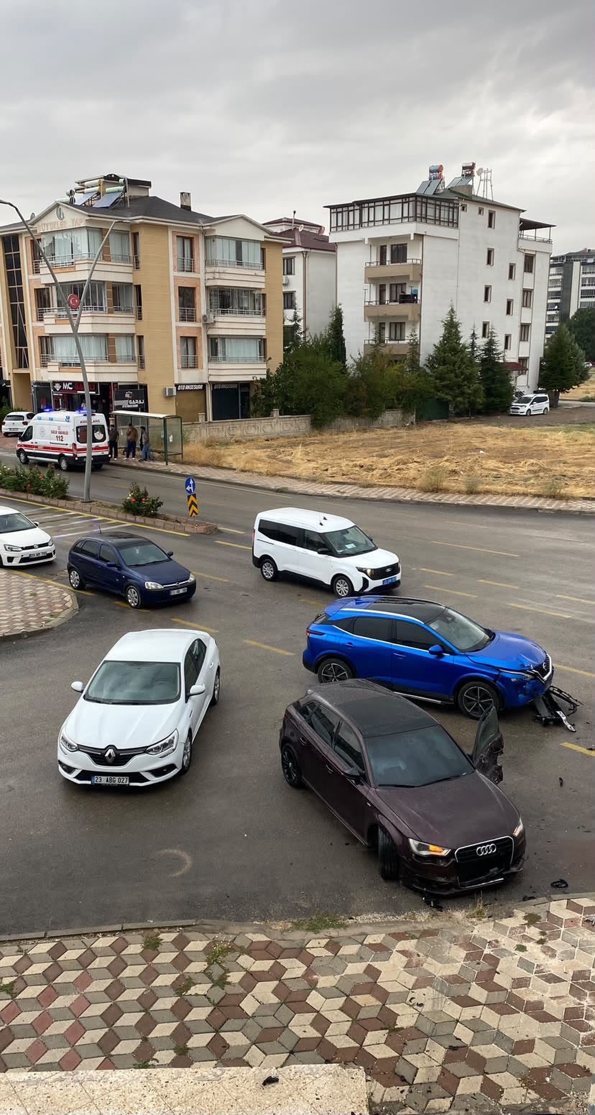Elazığ'da iki otomobilin çarpıştığı kazada 1 kişi yaralandı