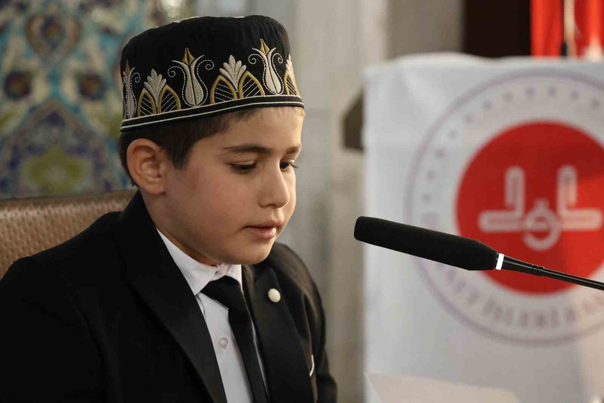 Elazığ'da Kur'an okuma bölge finalinde Van'dan Abdülhalim Temel birinci oldu